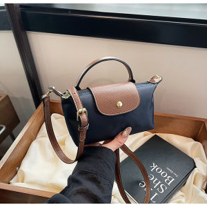 Tas Selempang Wanita Vintage Motif Floral Kulit PU Hitam CPT 628