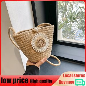 Women Woven Straw Single Shoulder Crossbody Bag Flower Decor Crossbody Bag for Work Shopping Travel Daily