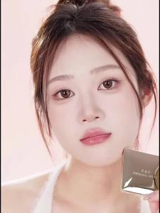 原画师腮红提气色膨脸修脸型学生早八日常韩系女高淡妆自然新款盘The original painter powder blusher raises the color raises the face and fixes the face of the students on the eighth day of the morning. The Korean female high and light makeup natural new plate