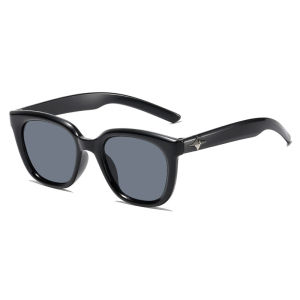 Geovannery ​​​​​​​Kacamata Hitam Bingkai Persegi Wanita Musim Panas UV Perlindungan Kacamata Hitam Perlindungan Matahari COD