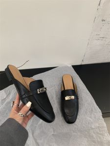 Womens Closed Toe Half Slippers Summer Outdoor Mules 2024 New Horsebit Buckle Flat Shoes Genuine Leather Internet Celebrity Lazy Sandals