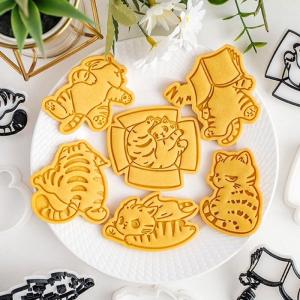Pack Of 6 Lovely Cats Cookie Cutters Plastic Embossed Molds Sturdy Dessert Mould for Creative Baking and