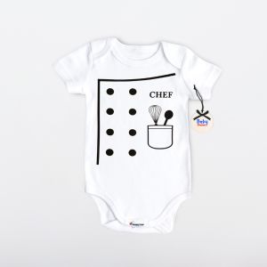 Bộ đồ liền thân cho bé sơ sinh có in tên chất liệu cotton phù hợp cho bé trai và bé gái từ 0-12 tháng dùng làm trang phục theo tháng.