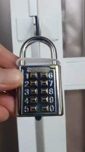 กุญแจล็อครหัสแบบ ปุ่มกด สีเงิน 35 มิล