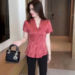 2025 Summer Womens Fashion High end Loose and Skinny Solid Color Buckle Retro Simple and Casual Stylish Versatile V-neck Short Sleeve Shirt