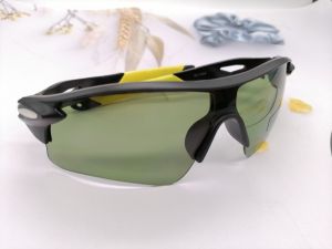 แว่นตากันแดด กันลม กันฝุ่น ทรงสปอร์ต รุ่น-100A