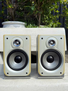 Bán Cặp Loa Nghe Nhạc AIWA SX - M520 bãi nhật hát cực hay hơi xấu hàng bãi nhật về