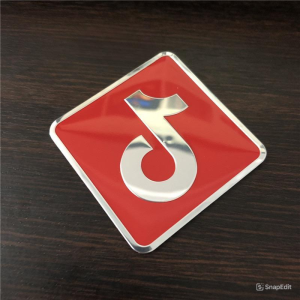Tem nhôm logo TIKTOK trang trí tạo nét cá tính độc đáo