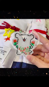 Fashionable Acrylic Key Chain with Shaking Dynamic Dog Rose Pendant Trendy Keyrings Accessory for Adults and Students