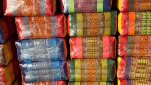 หมอนขิดอีสาน แน่นๆ สวยๆ ยัดนุ่นแท้