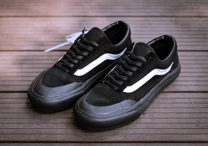 Sepatu Vans Vans Era Halfmoon Black White Vans Era Halfmoon