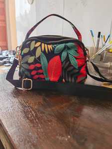 Tas selempang chibao 0060-23#motif
