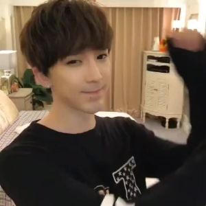 (现货速发)假发男韩版时尚短发直发自然蓬松逼真个性潮流修饰脸型男生假发套