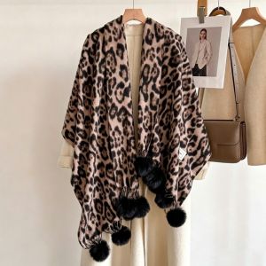 DOOUR Kích thước lớn Khăn len giả cashmere Thiết kế hai Chất liệu mềm mại ấm áp Khăn choàng họa tiết da báo Thời trang Vải giả cashmere Khăn quàng thời trang Dành cho phụ nữ