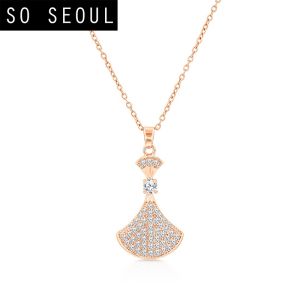 SO SEOUL Roseate Wavy Fan Pavé Diamond Simulant Cubic Zirconia Rose Gold Fixed Chain Necklace