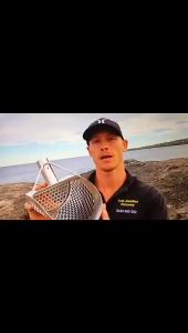 Beach Sand Scoop with Handle Metal Detecting Tool Stainless Steel Detector Fast Sifting Metal Detector Metal Detector Sand Scoop with Handle Stainless Steel Beach Sand Scoop Gold Detector Scooping Sand and Soil for Minelab Metal Detecting