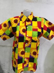 สินค้ามีพร้อมส่ง เสื้อ เสื้อลายดอกตะวัน เสื้อเชิ๊ตลำลอง สื้อเชิ๊ตผู้ชาย-หญิง เชิ๊ตแขนสั้น-แขนยาว เสื้อสงกานต์ เสื้อลายดอก เสื้อแหยม