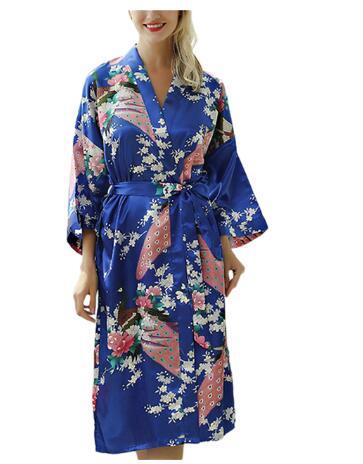 Amazon.com: Yukata Women's Gorgeous Japanese Traditional Geisha Kimono Robe,  Black: Clothing | Japanese fashion women, Yukata women, Traditional  japanese kimono