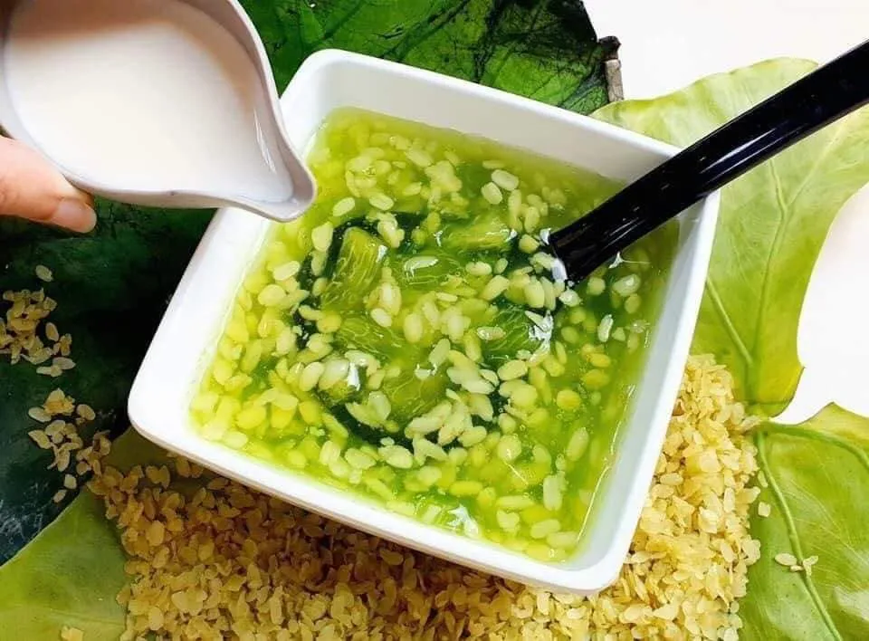 Cốm xanh Tây Bắc gây thương nhớ cho thực khách Cốm xanh Tây Bắc gây thương nhớ cho thực khách