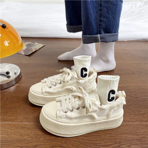 NEW-LOẠI 1 Giày Thể Thao Nữ SU TUARUA Vải Mềm Đen/Be rách tua rua Đế Cao 4cm Mới Hot Phong cách Thời trang đi học đẹp