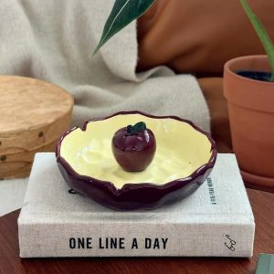 FFBH Ceramic Ashtray Cute Creative Funny Novelty Ashtrays Portable Stylish Aesthetic Ashtray Indoor Tray Home Ornament P9M4Y