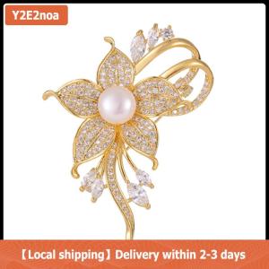 【Local shipping】 Exquisite Flower Pearl Brooch Fashion Metal Lapel Pins For Women Girls Versatile Shiny Corsage Clothing Accessories Gifts
