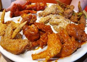 BUFFALO SAUCE (PERFECT FOR YOUR CHICKEN WINGS AND SAMGYUPSAL) BUSINESS & HOME USE - 1 LITER