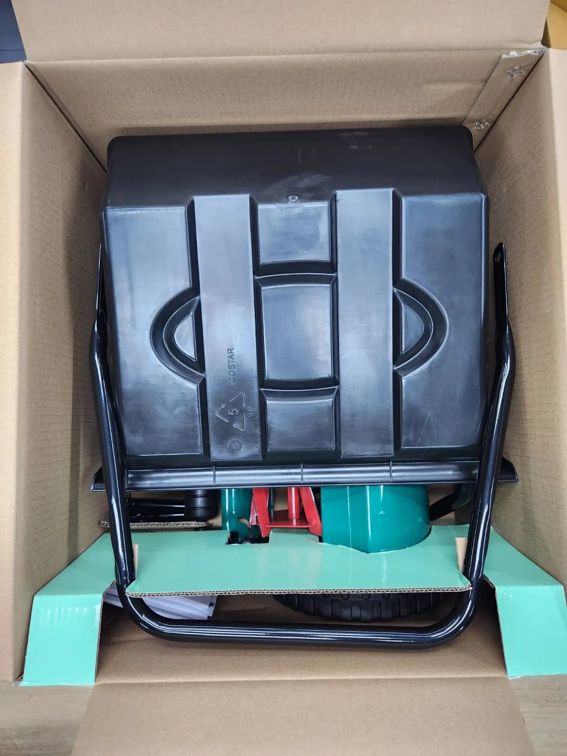 BOSCH (บ๊อช) รถตัดหญ้า เครื่องตัดหญ้า AHM 38 G (AHM38G) 0600886103 รถเข็นตัดหญ้าไม่ใช้ไฟฟ้า (31438)