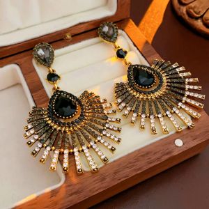 YOCKY Exaggerated Rhinestone Pea Earrings Crystal Tassel Light Luxury Tassel Dangle Earrings Fashion Ear Jewelry Vintage Earrings Women
