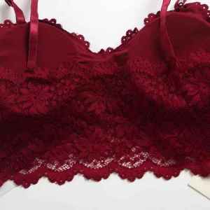 【Local Ready stock】Womens Wireless Beautiful Back Lace Bra Soft Brassiere Padded Bra