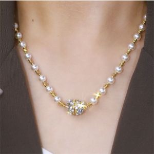 【HOT】Diamond-studded Magnetic Pendant Pearl Necklace Diamond Ball Magnetic Pearl Stitching Clavicle Chain Easy To Wear Classic Versatile Elegant Luxury