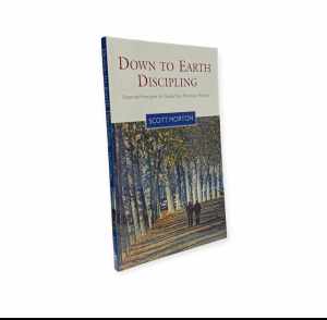 PCBS Down To Earth Discipling (Essential Principles To Guide Your Personal Ministry) Scott Morton
