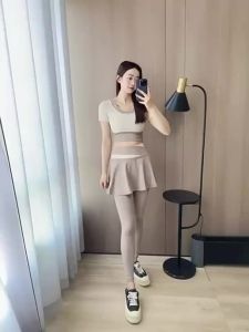 Women 2 in 1 High Waist Yoga Pants with Skirt Color Splicing Tight Fit Leggings Comfortable Tummy Control Tennis Golf Dance Sports Skirt Leggings Ladies Sportswear-152c4c8b