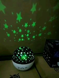 Lampu Tidur hias Proyektor bentuk bulat bulan bintang