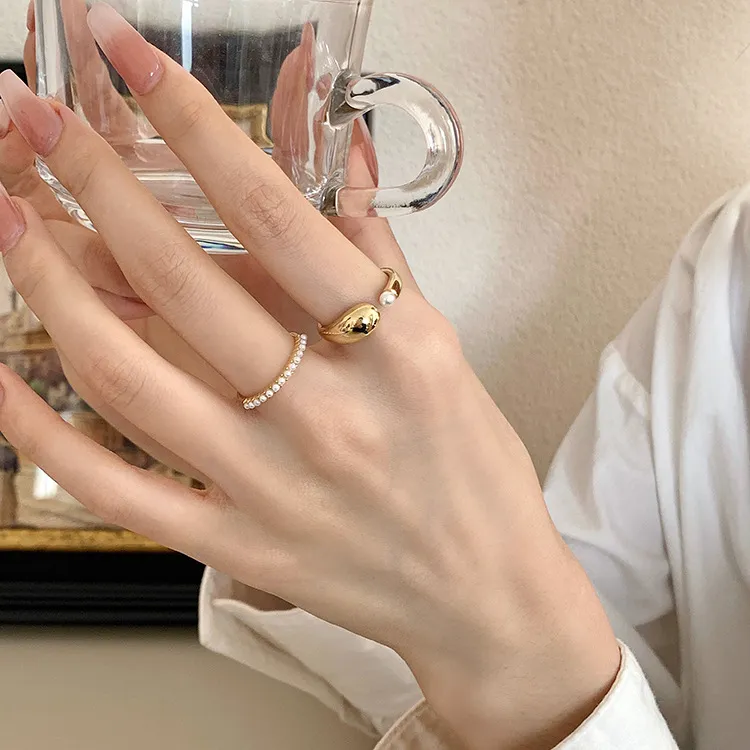 Rings for index on sale finger