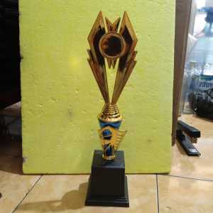 Piala Lomba Juara 1 2 3 4 (ftg body biru) "costum" (bisa satuan juga) & free sticker termurah 17 san