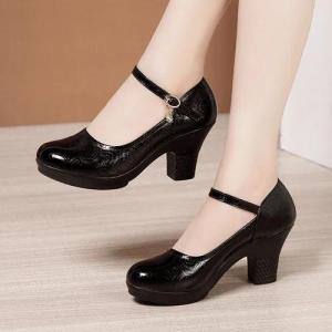 Kích thước nhỏ 32-43 Thời trang Giày da bằng sáng chế nông của phụ nữ Máy bơm nền tảng của phụ nữ 2026 Mùa thu Med Khối gót giày Công sở Mẹ khiêu vũ2026