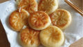 Bánh xếp Hotteok nhân phô mai mozzarella Pulmuone béo ngậy, thơm ngon. 