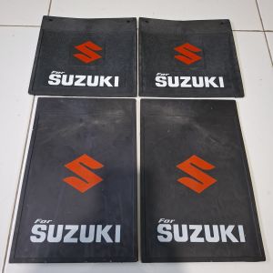 Karpet lumpur Roda Suzuki