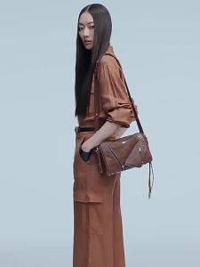 Cowhide horizontal square shoulder crossbody bag Japanese and Korean style solid color genuine leather medium-sized bag