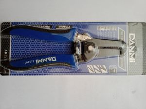 Kìm hiệu DAMMY chuyên cắttáchtước vỏ dâydành cho thợ điện dân dụng và công nghiệp
