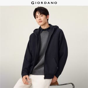 GIORDANO Men Jackets Fleece-Lined Warm Hooded Jackets Kanga Pockets Raglan Sleeve Fashionable Casual Relaxed Jackets 13076651