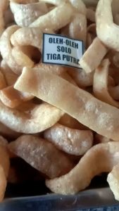 Makanan khas Solo Krecek rambak sayur kulit sapi segar 100 gram  / Krecek rambak sayur gudeg / brabasan kulit sapi kecoklatan