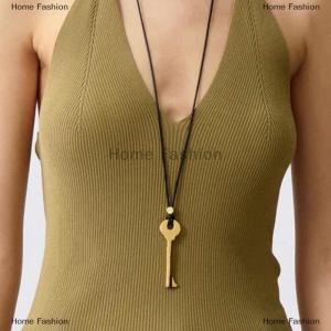 [COD] Home Fashion Metal Key Shaped Pendant Necklace For Women Girls Simple Long Wax Rope Sweater Chain Fashion Accessory New Gifts