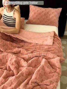 DQ wool blanket high quality super soft and fluffy warm and soft skin-friendly high quality sleeping blanket baby blanket 200cm*220cm