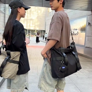 Oversized Crossbody Bag Nylon Fabric Adjustable Shoulder Support Multiple Storage For Work Adventure