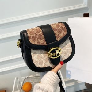 IELGY กระเป๋าอานม้า Tali Bahu กว้างสำหรับผู้หญิงกระเป๋าสี่เหลี่ยมขนาดเล็กพาดลำตัวแฟชั่นไหล่ข้างเดียวอินเทรนด์