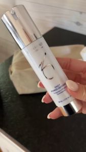Kem Dưỡng Phục Hồi Da ZO DAILY POWER DEFENSE 50ml