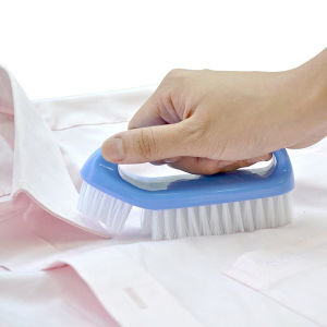 Bàn chải giặt đồ Aisen Nhật Bản LK071 tay cầm tiện lợi độ bền cao