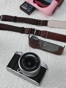 SDSXPU Leather Camera Half Case for Fujifilm XM5 Fuji X-M5 Bottom Battery Opening Cover With Shoulder StrapFYK